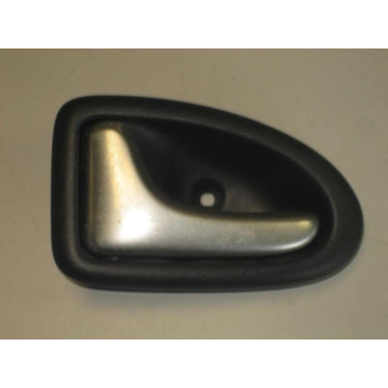 Poignee Interieur Arriere Gauche Renault Clio 2 Phase 2 (1)