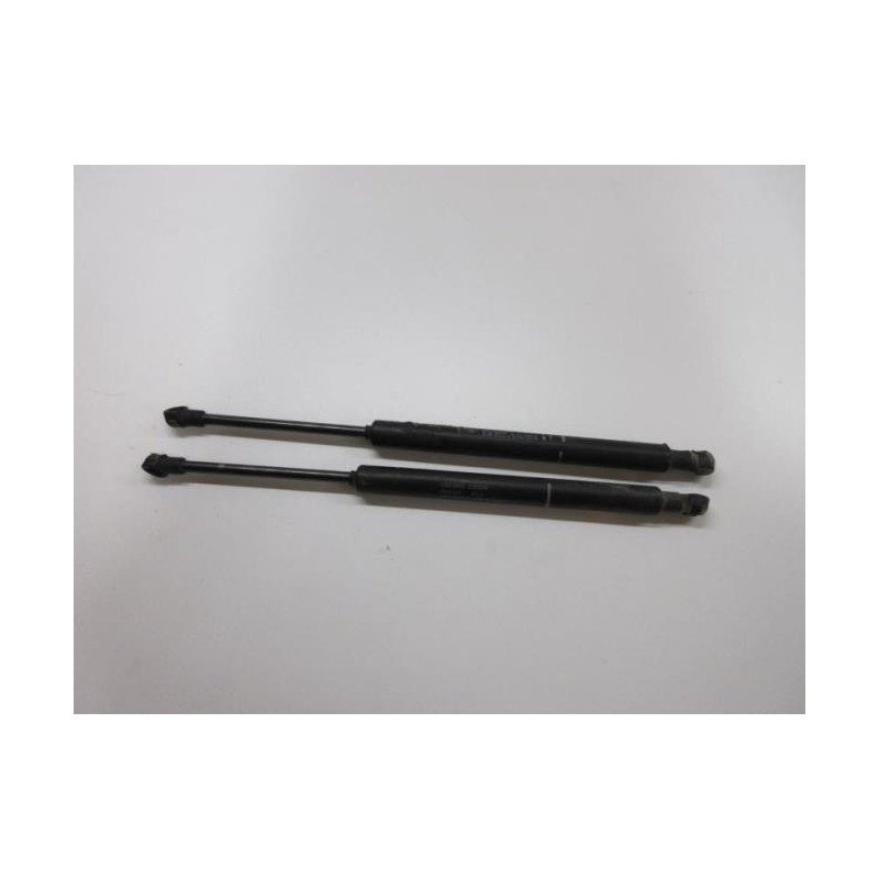 Verin De Capot Alfa Romeo Gt Coupe (1)