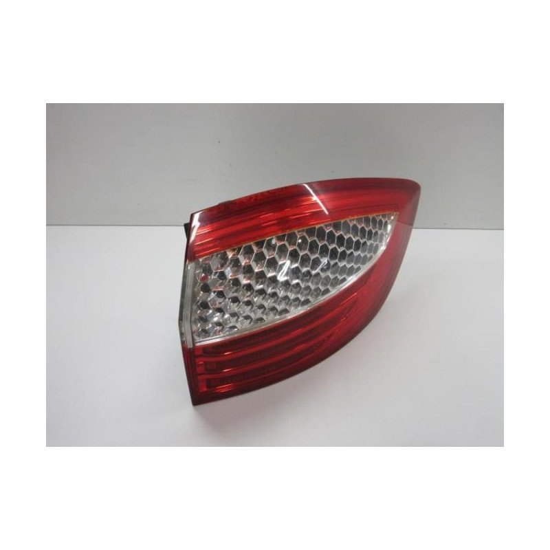 Feu Arriere Principal Droit (feux) Ford Mondeo 3 Phase 1 Break (1)