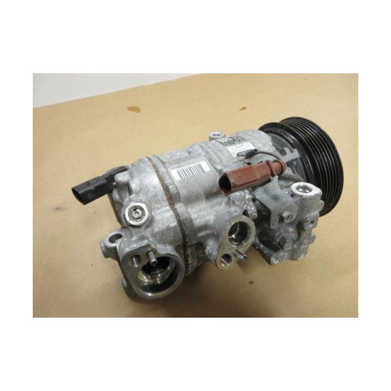 Compresseur Clim Volkswagen Golf 8 (1)