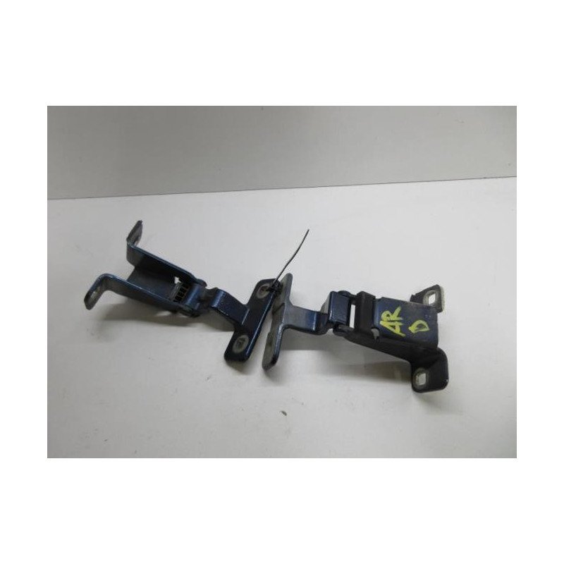 Charniere De Porte Arriere Droit Dacia Dokker Phase 2 (1)