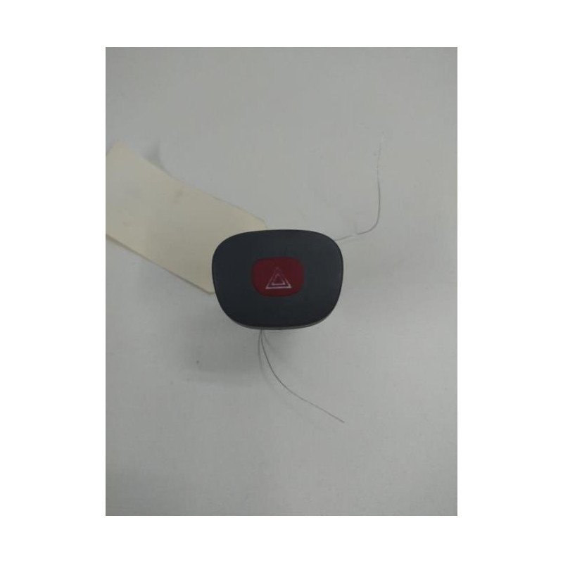 Bouton De Warning Renault Clio 2 Phase 1 (1)