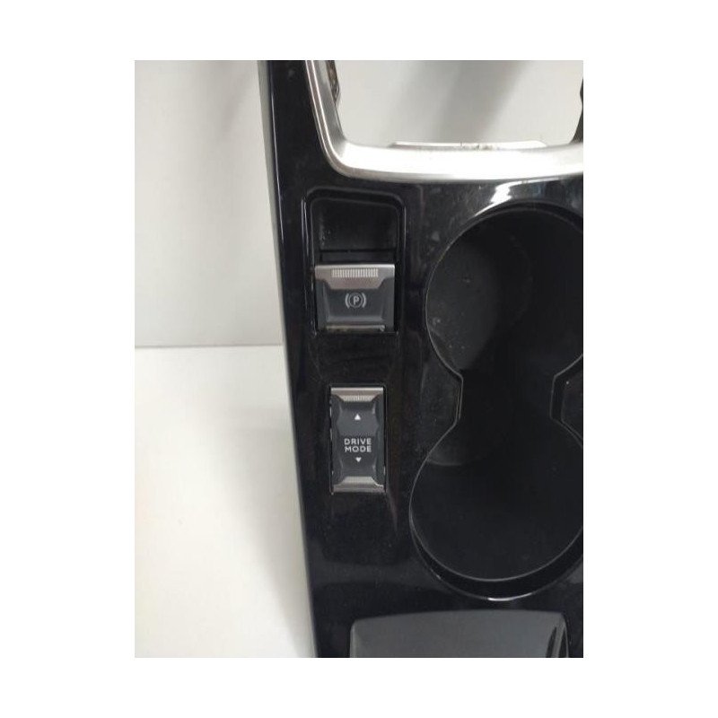 Console Central (interieur Plastique) Peugeot 208 2 (1)