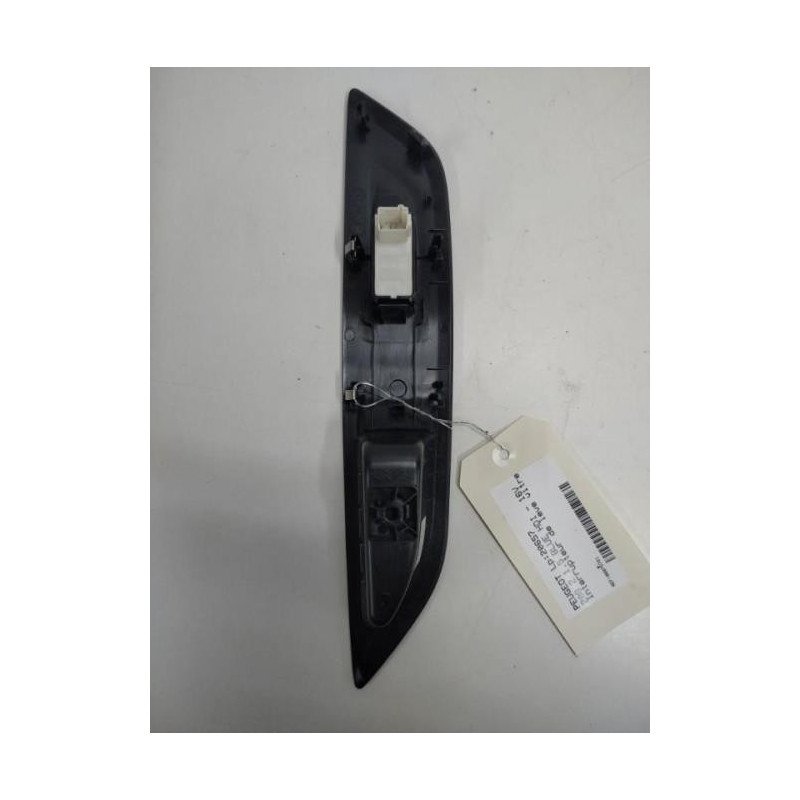 Interrupteur De Leve Vitre Avant Droit Peugeot 208 2 (1)