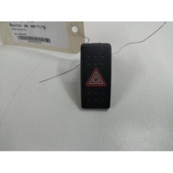 Bouton De Warning Suzuki Swift 3 (1)