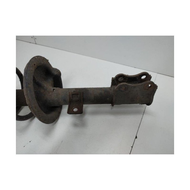 Amortisseur Avant Gauche Suzuki Swift 3 (1)