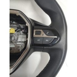 Volant Peugeot 208 2 (3)