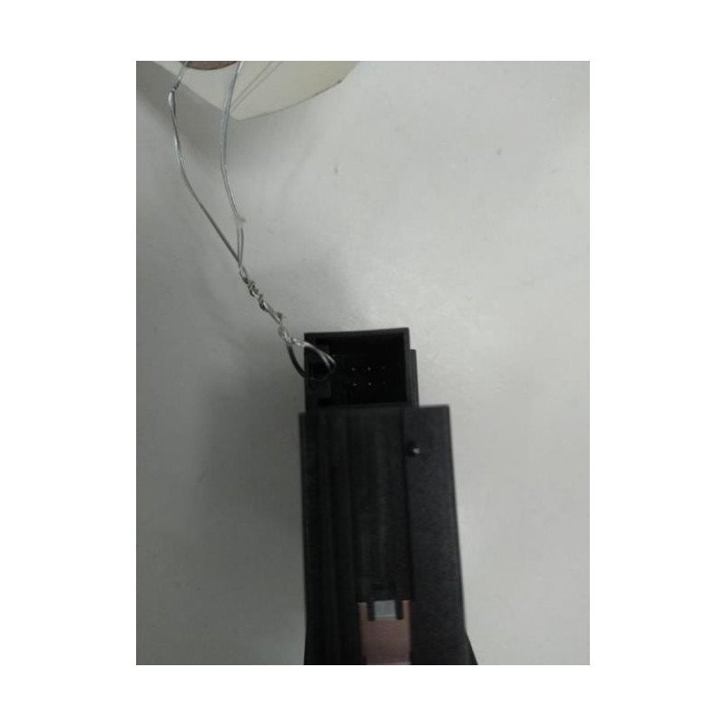 Bouton De Warning Audi A4 3 Avant Phase 1 Break (1)