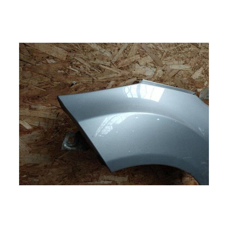 Aile Avant Gauche Ford Fiesta 6 Phase 1 (1)