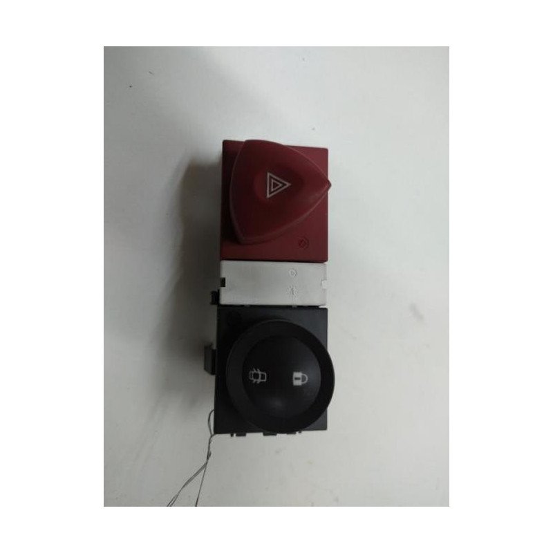 Bouton De Warning Renault Megane 2 Phase 1 (1)