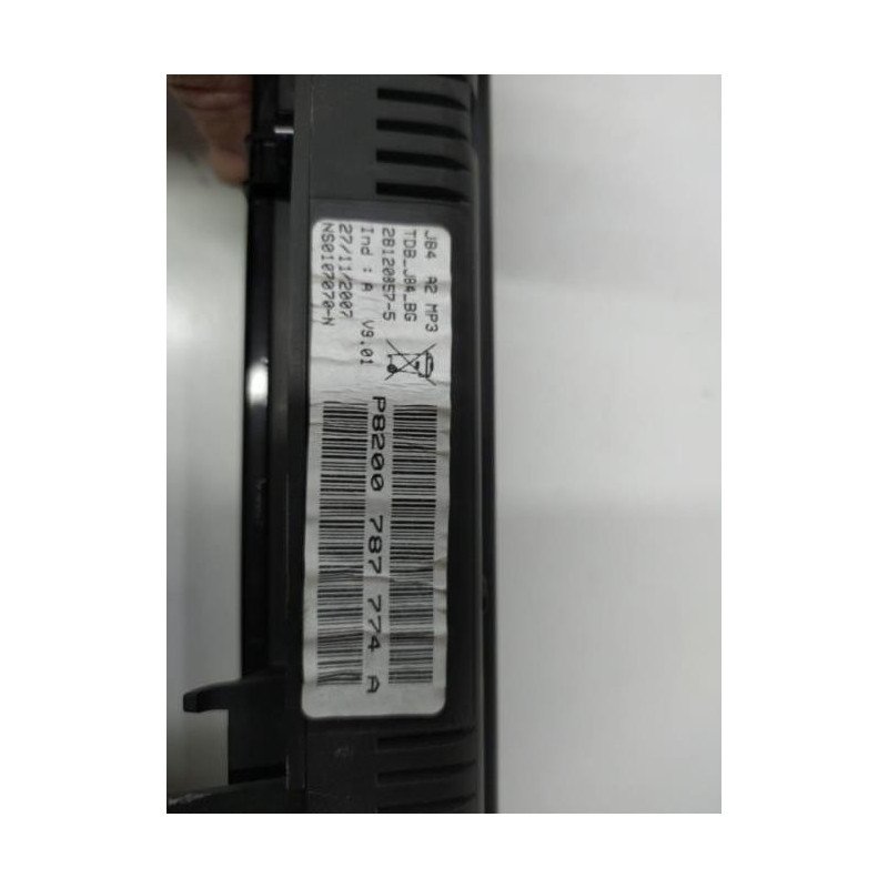 Compteur Renault Scenic 2 Phase 2 (1)