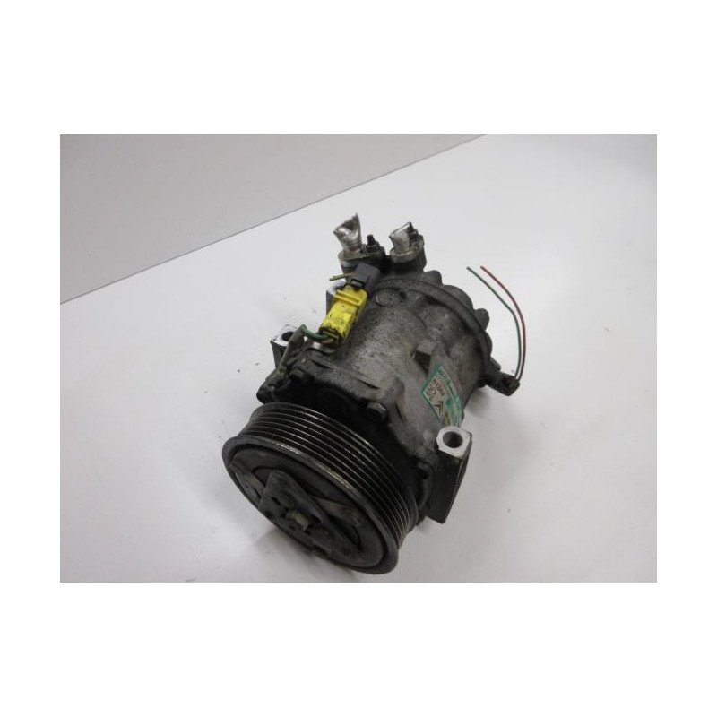Compresseur Clim Peugeot 407 Phase 1 (1)