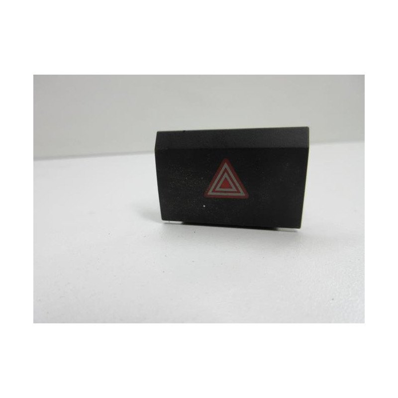 Bouton De Warning Audi A3 2 Phase 2 (1)