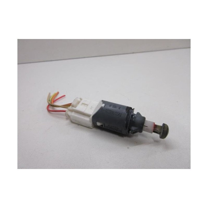 Contacteur Feu Stop Renault Megane 2 Phase 2 (1)