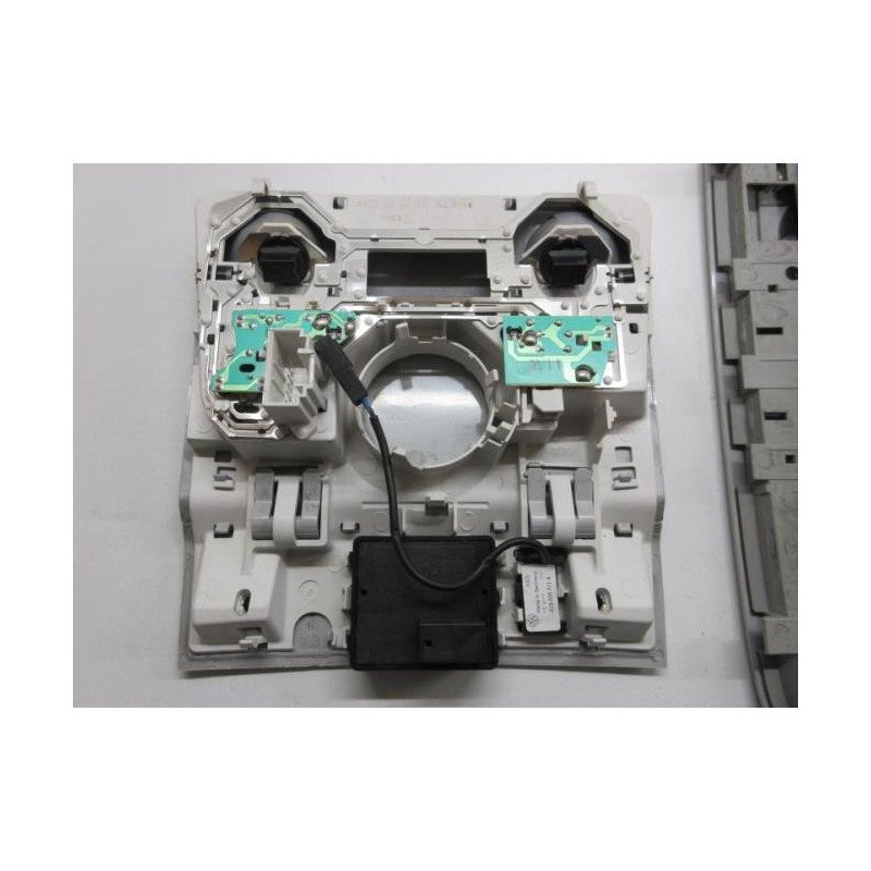 Eclairage De Plafonnier Volkswagen Passat 6 Break (1)