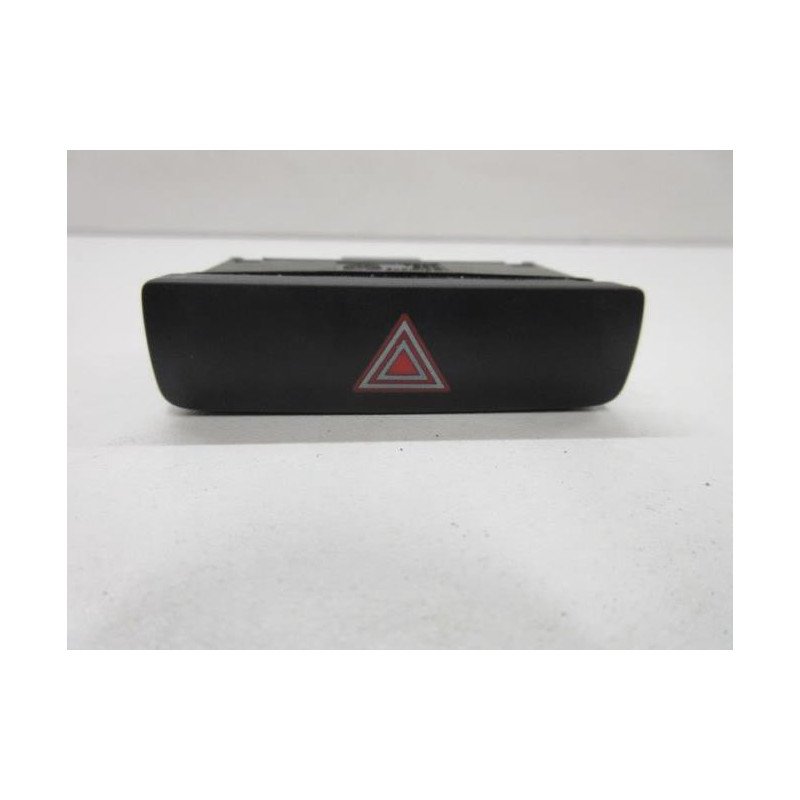 Bouton De Warning Volkswagen Passat 6 Break (1)