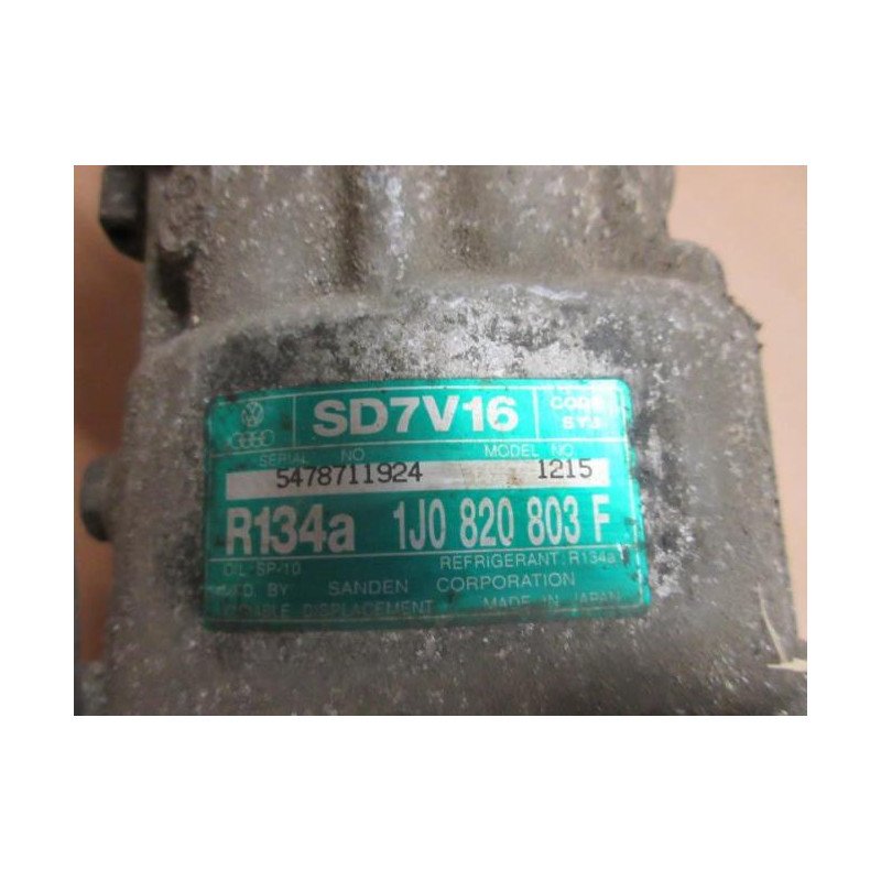 Compresseur Clim Volkswagen Golf 4 (1)