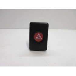 Bouton De Warning Dacia Logan 1 Phase 2 (1)