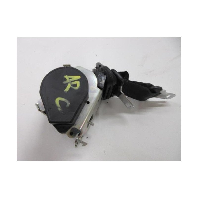 Ceinture Arriere Centrale Dacia Sandero 1 (1)
