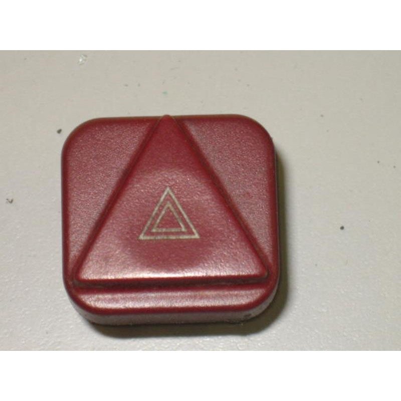 Bouton De Warning Peugeot 1007 (1)