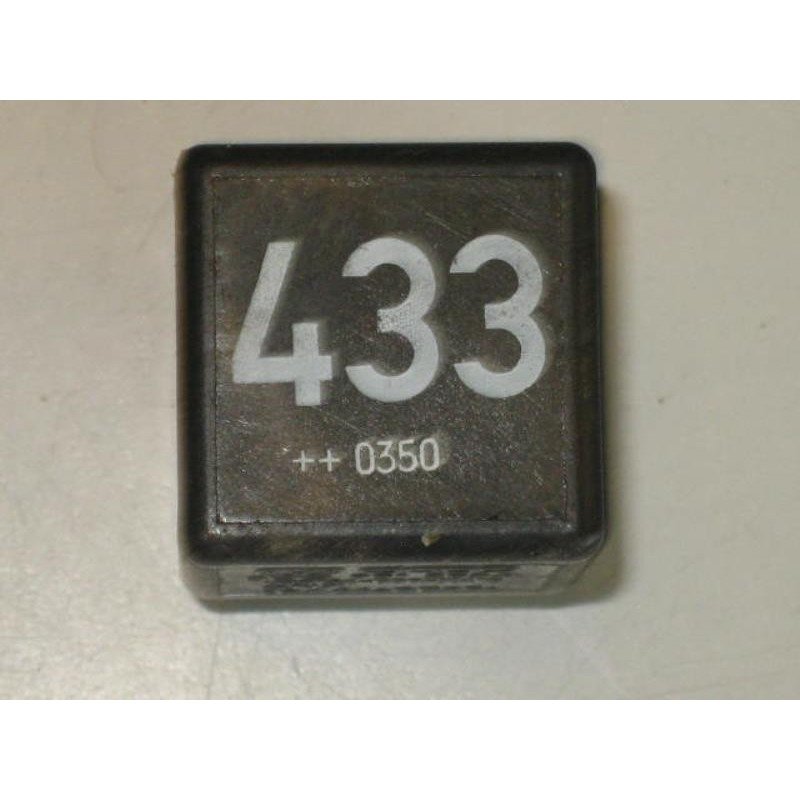 Relais Electrique Audi A3 2 Phase 1 (1)