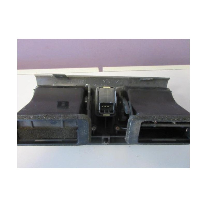 Aerateur Tableau De Bord Mazda 323 4 Phase 1 (1)