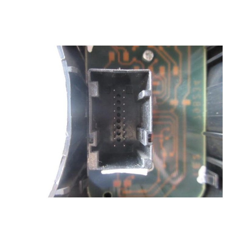 Bouton De Warning Fiat Doblo 1 Phase 2 (1)