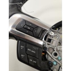 Volant Ford Mustang 7 Coupe (4)
