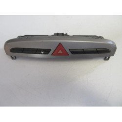 Bouton De Warning Peugeot 308 1 Phase 1 (2)