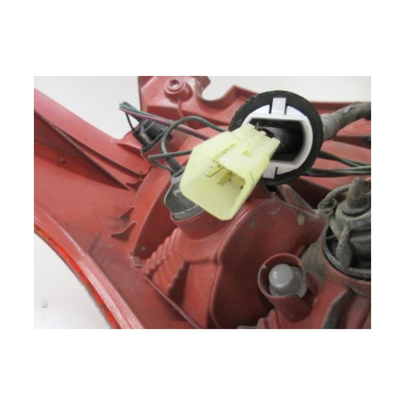 Feu Arriere Principal Droit (feux) Suzuki Swift 3 (1)