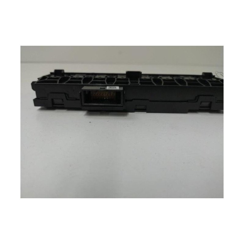 Bouton De Warning Renault Clio 5 (1)