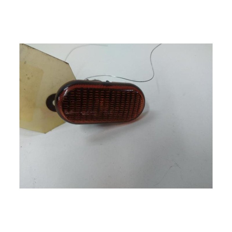 Repetiteur Clignotant Avant Droit  (feux) Renault Clio 2 Phase 2 (1)
