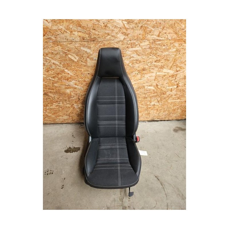 Siege Avant Droit Mercedes Classe A 176 Phase 1 (1)
