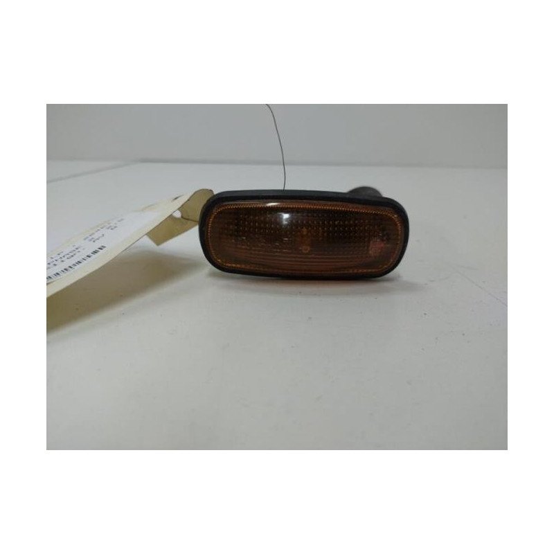 Repetiteur Clignotant Avant Gauche (feux) Land Rover Discovery 2 Phase 2 (1)