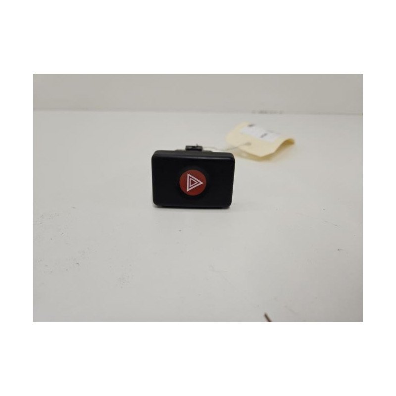 Bouton De Warning Dacia Logan Mcv 1 Phase 1 Break (1)