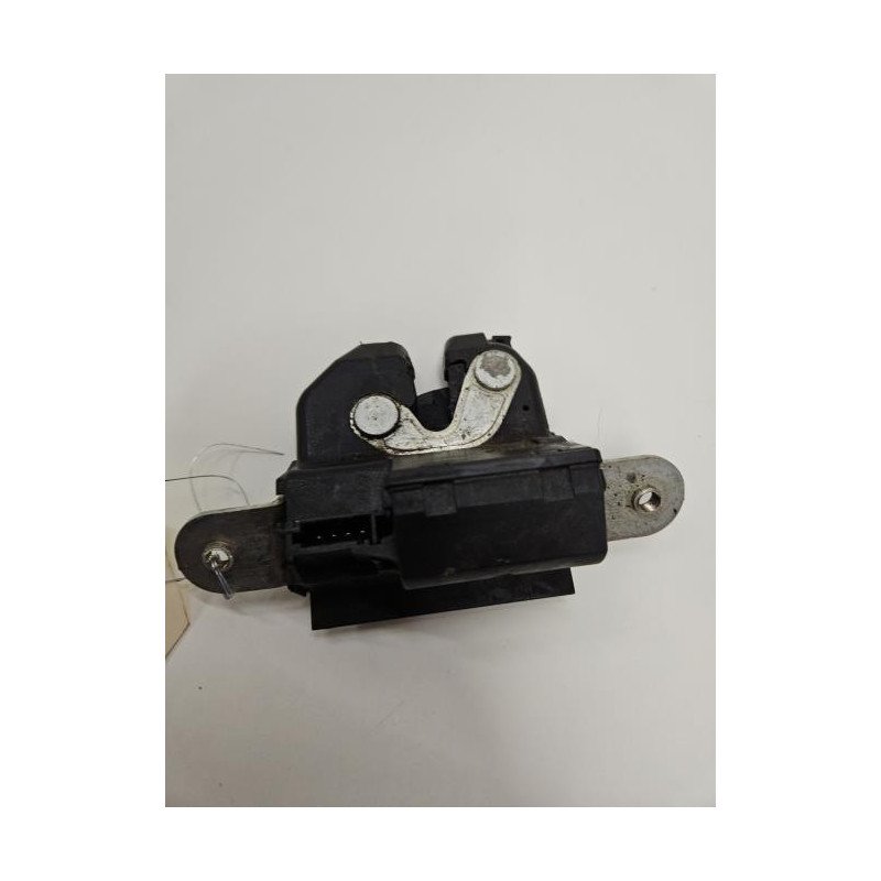 Serrure De Coffre Opel Corsa D Phase 1 (1)