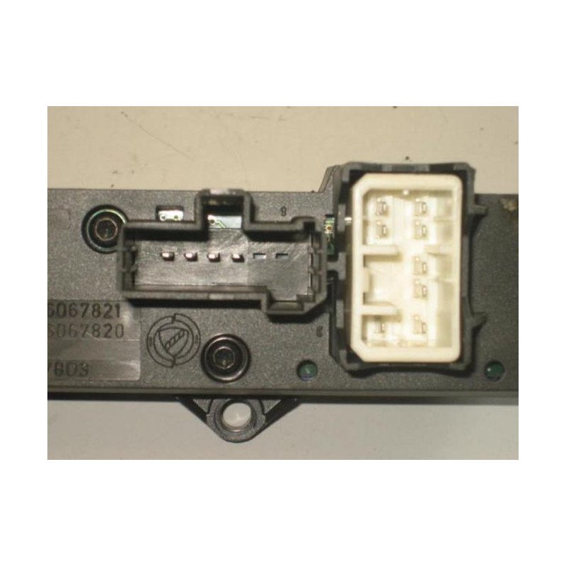 Bouton De Warning Alfa Romeo 159 (1)
