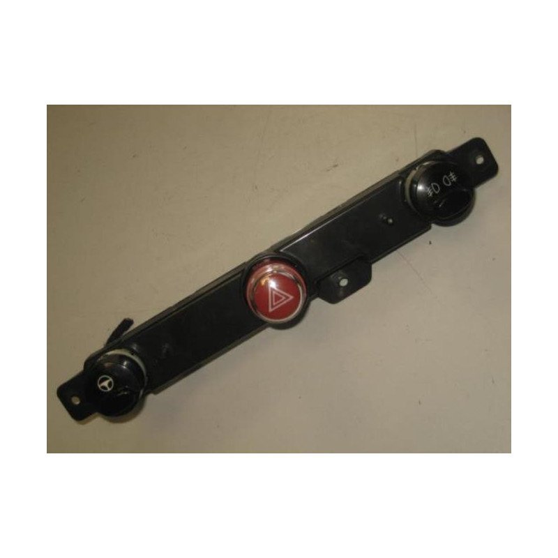 Bouton De Warning Fiat 500 2 Phase 1 (1)