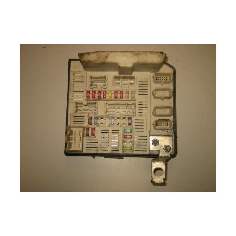 Porte Fusible Renault Kangoo 1 Phase 1 (1)