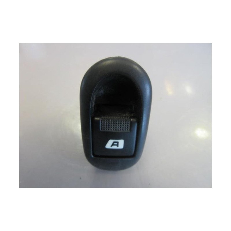 Interrupteur De Leve Vitre Avant Gauche Peugeot 1007 (1)