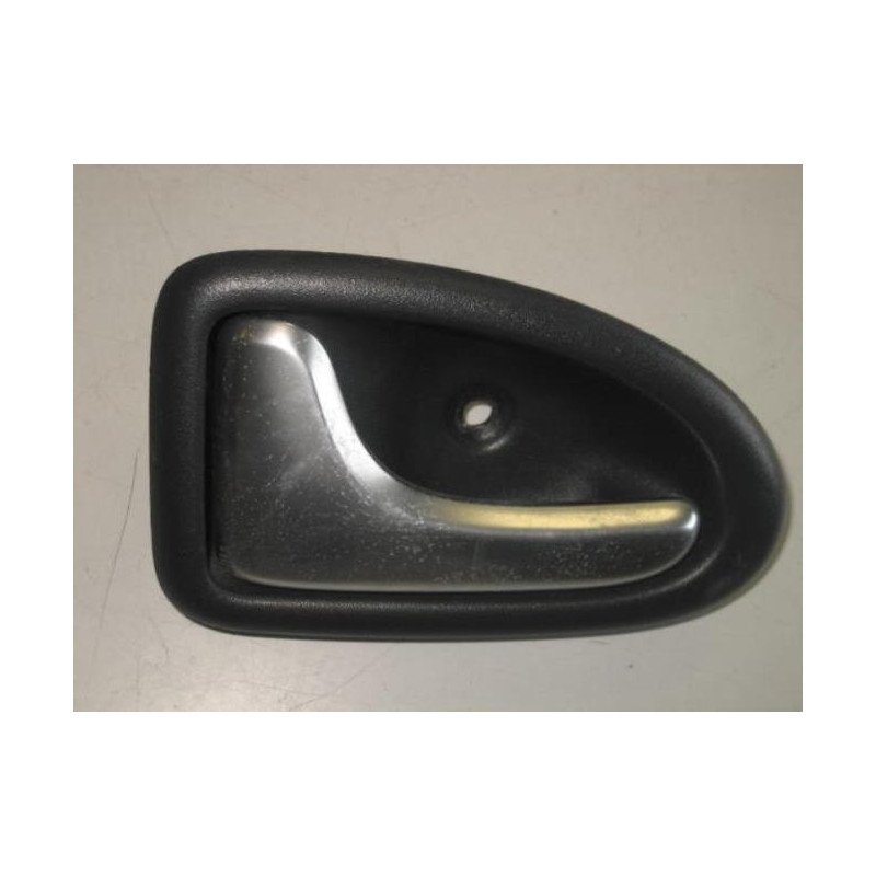 Poignee Interieur Arriere Gauche Renault Clio 2 Phase 2 (1)