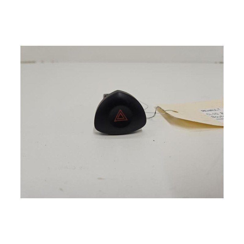 Bouton De Warning Renault Clio 2 Phase 2 (1)