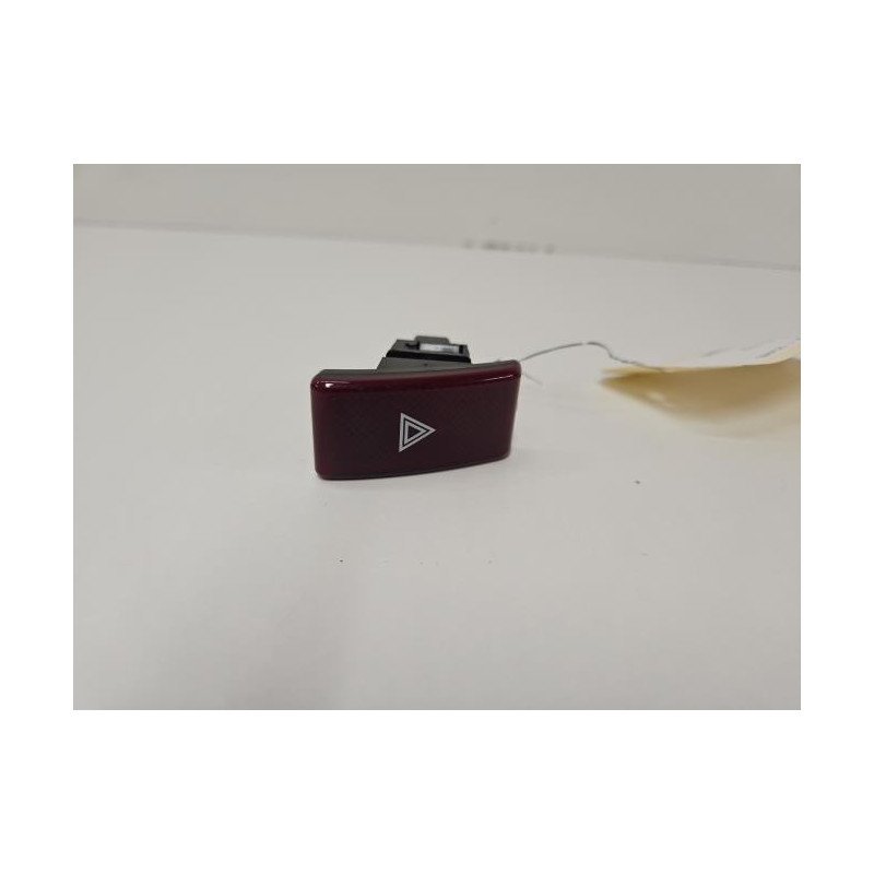 Bouton De Warning Subaru Xv 1 (1)