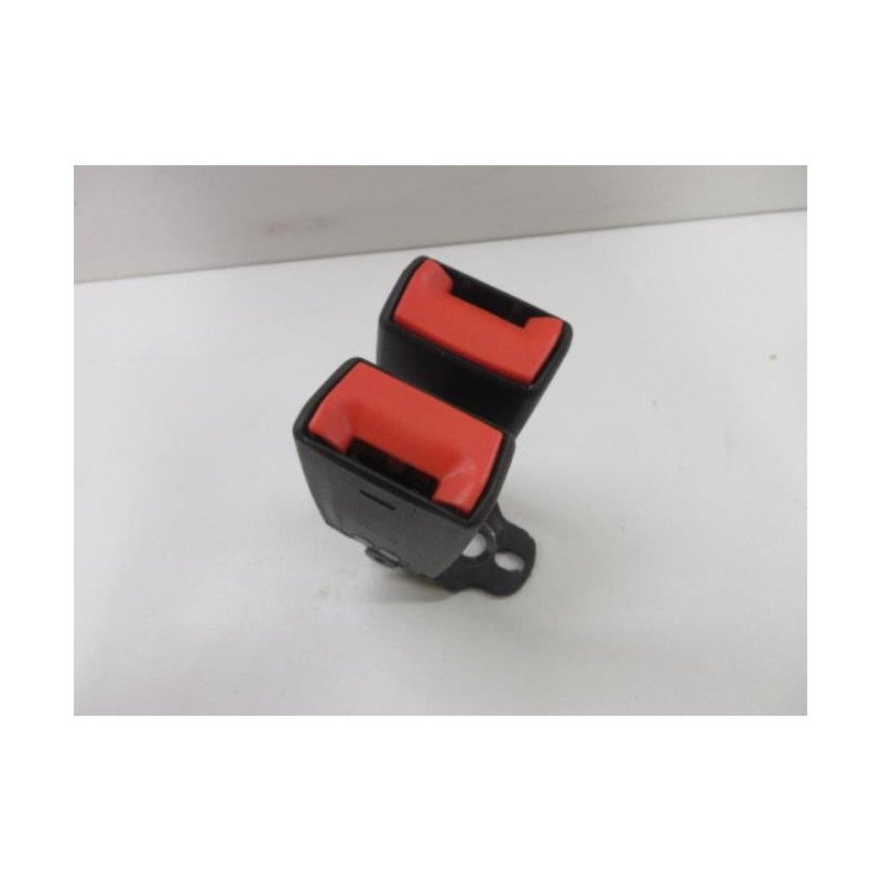 Attache Ceinture Arriere Droit Ford Focus 2 Phase 2 (1)