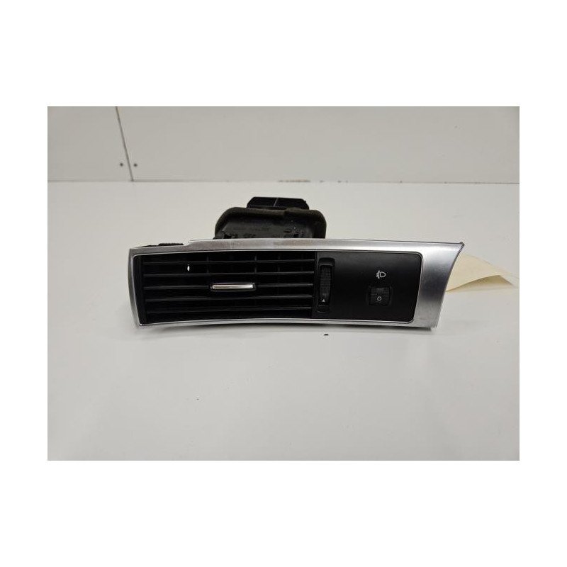 Aerateur Tableau De Bord Audi A6 3 Avant Phase 1 Break (1)