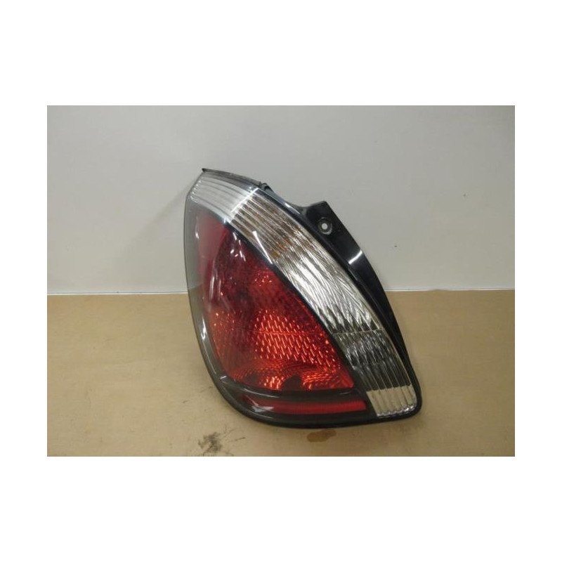 Feu Arriere Principal Gauche (feux) Kia Rio 2 Phase 1 (1)
