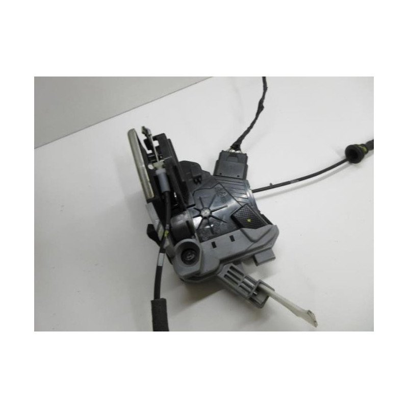 Serrure Arriere Gauche Kia Carens 4 Phase 1 (1)