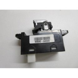 Interrupteur De Leve Vitre Arriere Gauche Kia Carens 4 Phase 1 (1)