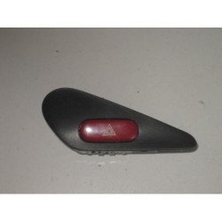 Bouton De Warning Peugeot 406 Coupe (1)