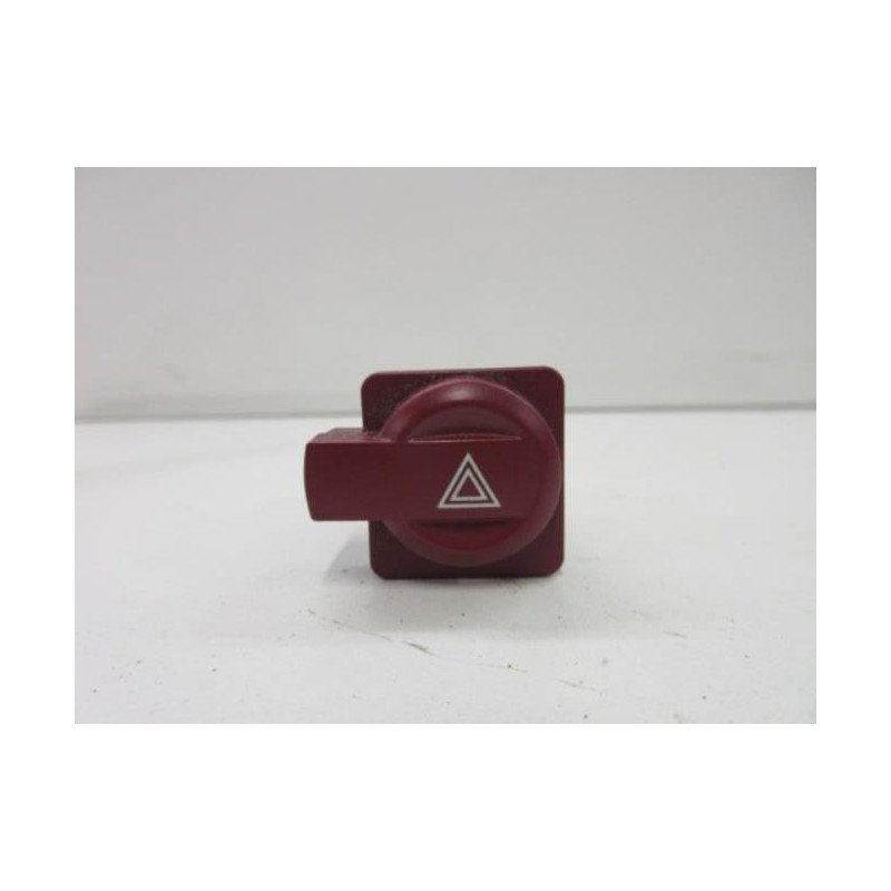 Bouton De Warning Citroen C4 1 Phase 1 Coupe (1)